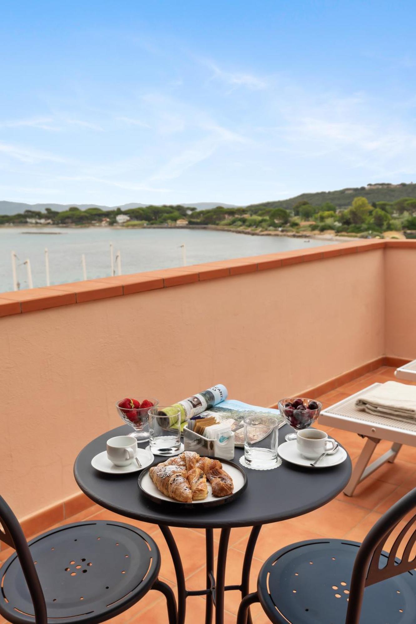 Hotel Villa Domizia Порто-Санто-Стефано Екстер'єр фото